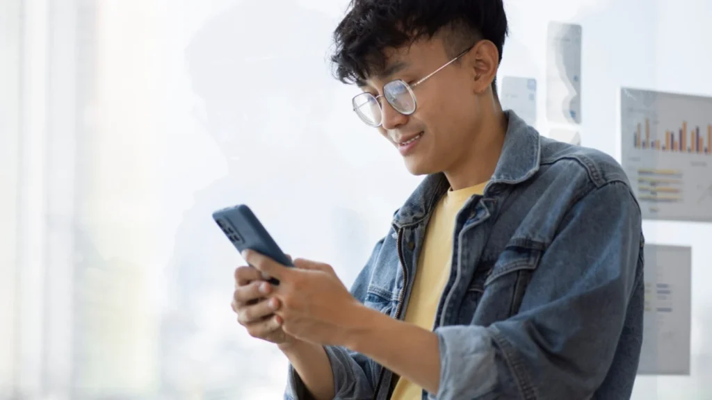 Menjaga Kesehatan Mata di Era Digital