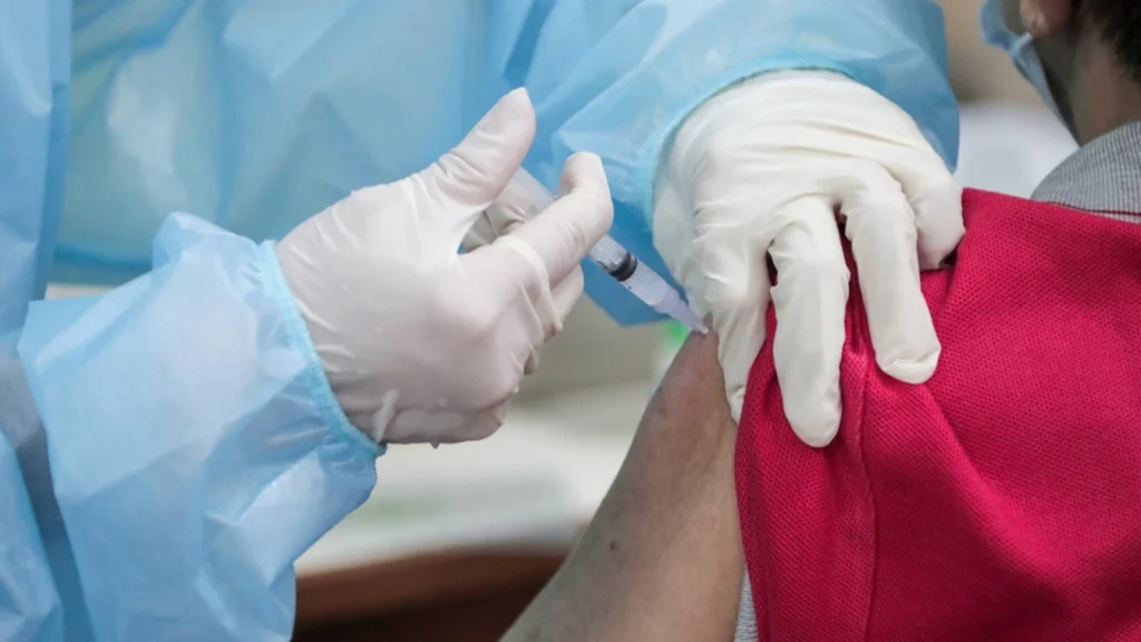Pemberian Vaksin HPV Diperluas untuk Anak Laki-Laki di Indonesia
