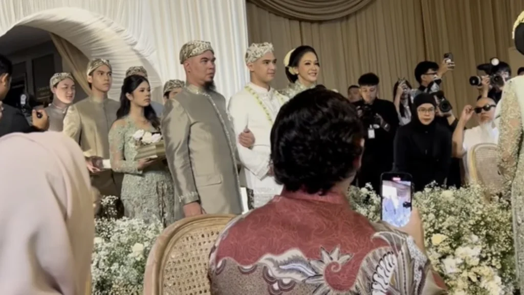 Pernikahan Al Ghazali dan Kehangatan Ahmad Dhani serta Irwan Mussry
